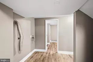 2412 18th St SE, Washington, DC 20020 - Photo 30