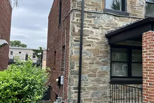 928 Perry Pl NE, Washington, DC 20017 - Photo 2