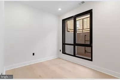 2504 41st Street NW #1, Washington, DC 20007 - Photo 8