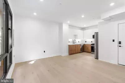 2504 41st Street NW #1, Washington, DC 20007 - Photo 4