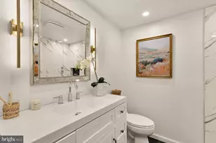 128 D St SE, Washington, DC 20003 - Photo 18