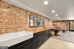 128 D St SE, Washington, DC 20003 - Photo 34