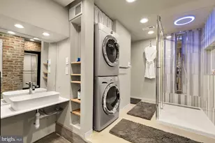 128 D St SE, Washington, DC 20003 - Photo 36
