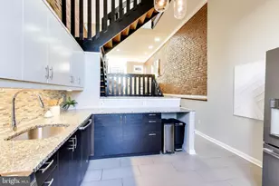 1238 Linden Pl NE, Washington, DC 20002 - Photo 10