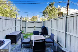 1238 Linden Pl NE, Washington, DC 20002 - Photo 12