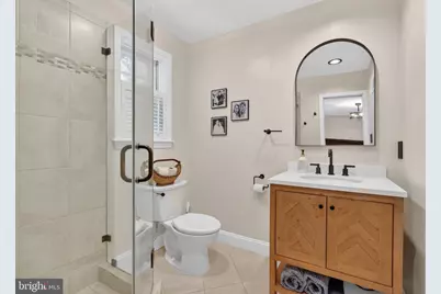 5721 Macarthur Boulevard NW, Washington, DC 20016 - Photo 20