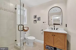 5721 MacArthur Blvd NW, Washington, DC 20016 - Photo 20