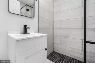 1721 L St NE, Washington, DC 20002 - Photo 20
