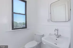 1915 16th St NW, Washington, DC 20009 - Photo 28