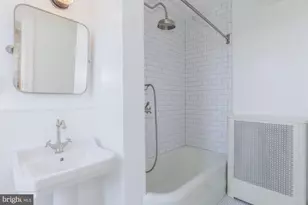 1915 16th St NW, Washington, DC 20009 - Photo 26