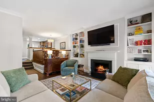 2011 Hillyer Pl NW, Washington, DC 20009 - Photo 2