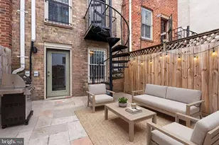 2011 Hillyer Pl NW, Washington, DC 20009 - Photo 12