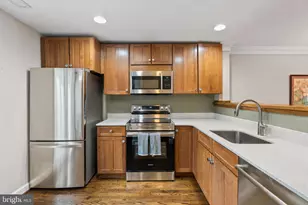 2011 Hillyer Pl NW, Washington, DC 20009 - Photo 8