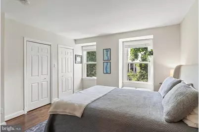 2011 Hillyer Place NW, Washington, DC 20009 - Photo 10