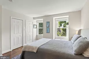 2011 Hillyer Pl NW, Washington, DC 20009 - Photo 10