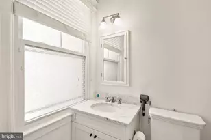 1747 Swann St NW, Washington, DC 20009 - Photo 28