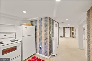 1747 Swann St NW, Washington, DC 20009 - Photo 34