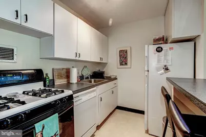 1301 20th Street NW #201, Washington, DC 20036 - Photo 4
