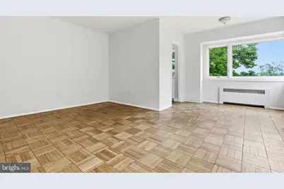 2720 Wisconsin Avenue NW #302, Washington, DC 20007 - Photo 4