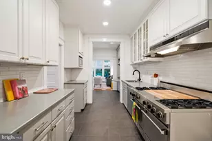 2934 Porter St NW, Washington, DC 20008 - Photo 10