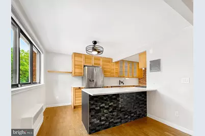 2725 39th Street NW #209, Washington, DC 20007 - Photo 8