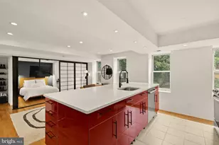 2370 Champlain St NW, Washington, DC 20009 - Photo 4