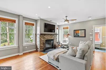 5213 Cathedral Avenue NW, Washington, DC 20016 - Photo 2