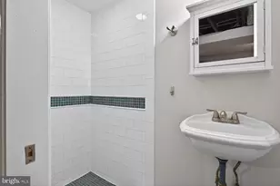 318 Varnum St NW, Washington, DC 20011 - Photo 40