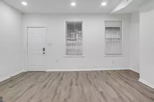 1028 Kenyon St NW, Washington, DC 20010 - Photo 4