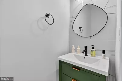32 Adams Street NW, Washington, DC 20001 - Photo 16
