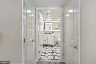 915 E St NW, Washington, DC 20004 - Photo 16