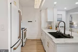 915 E St NW, Washington, DC 20004 - Photo 8