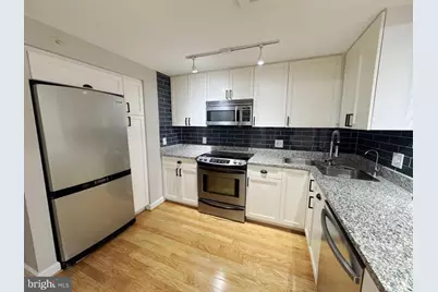 1314 Massachusetts Avenue NW #106, Washington, DC 20005 - Photo 2