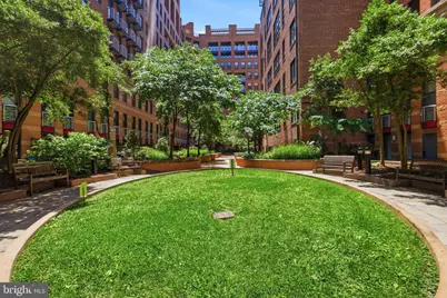 631 D Street NW #633, Washington, DC 20004 - Photo 28