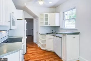 4633 Asbury Pl NW, Washington, DC 20016 - Photo 8
