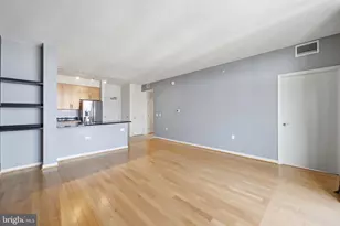 437 New York Ave NW, Washington, DC 20001 - Photo 2