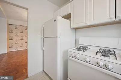 2500 Q Street NW #504, Washington, DC 20007 - Photo 10