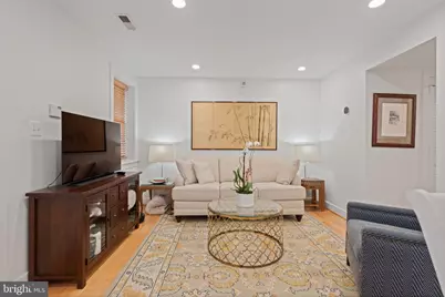 424 E Capitol Street NE #3, Washington, DC 20003 - Photo 8
