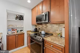 424 East Capitol St NE, Washington, DC 20003 - Photo 10