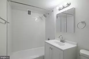 1545 18th St NW, Washington, DC 20036 - Photo 10