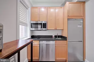 1121 24th St NW, Washington, DC 20037 - Photo 6