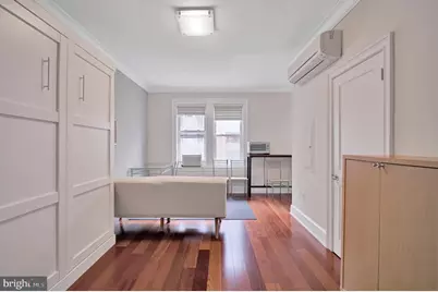 1121 24th Street NW #310, Washington, DC 20037 - Photo 1