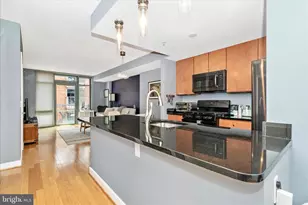 1117 10th St NW, Washington, DC 20001 - Photo 8