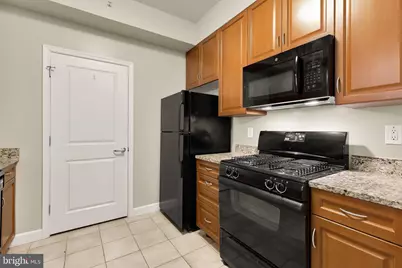 1111 25th Street NW #723, Washington, DC 20037 - Photo 6