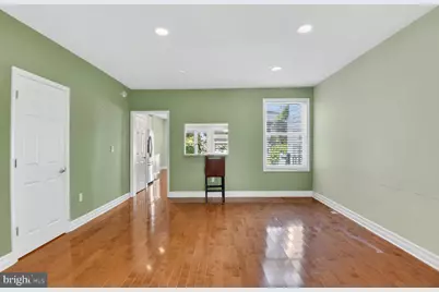 5338 41st Street NW, Washington, DC 20015 - Photo 4