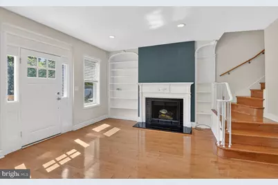 5338 41st Street NW, Washington, DC 20015 - Photo 2