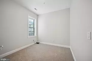 1832 Swann St NW, Washington, DC 20009 - Photo 8