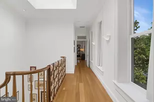 301 12th St SE, Washington, DC 20003 - Photo 22
