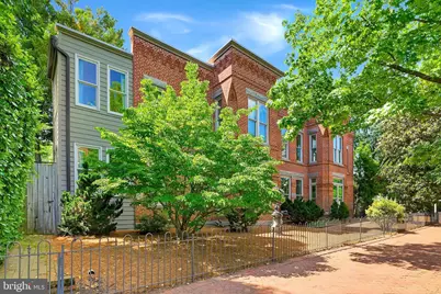301 12th Street SE, Washington, DC 20003 - Photo 36