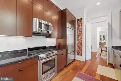 301 12th Street SE, Washington, DC 20003 - Photo 14
